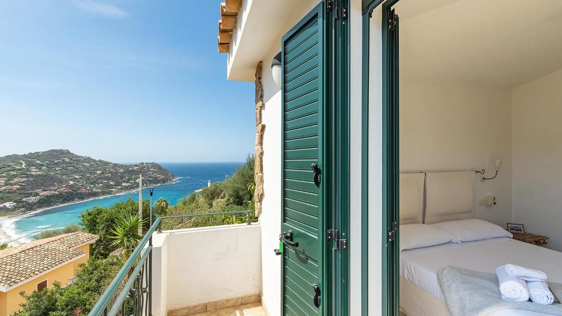 Villa Sirena Marongiu 0*,